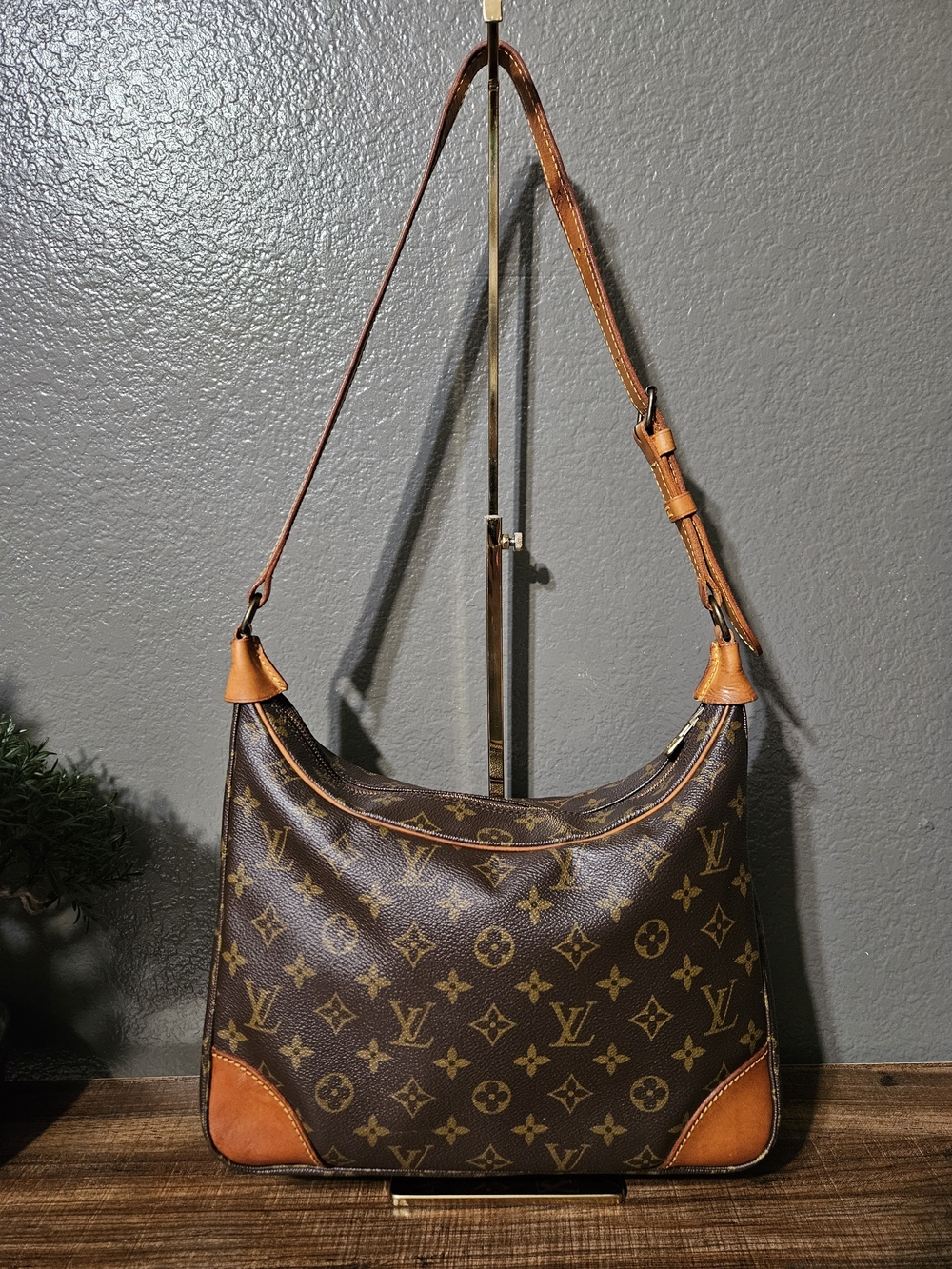 Authentic Louis Vuitton Boulogne Monogram Canvas